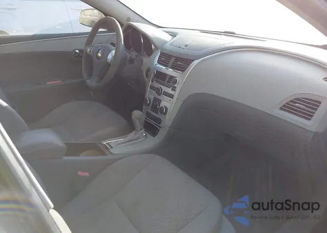 2010 Chevrolet Malibu Ls z USA, uszkodzony, nr VIN 1G1ZA5E04AF287229